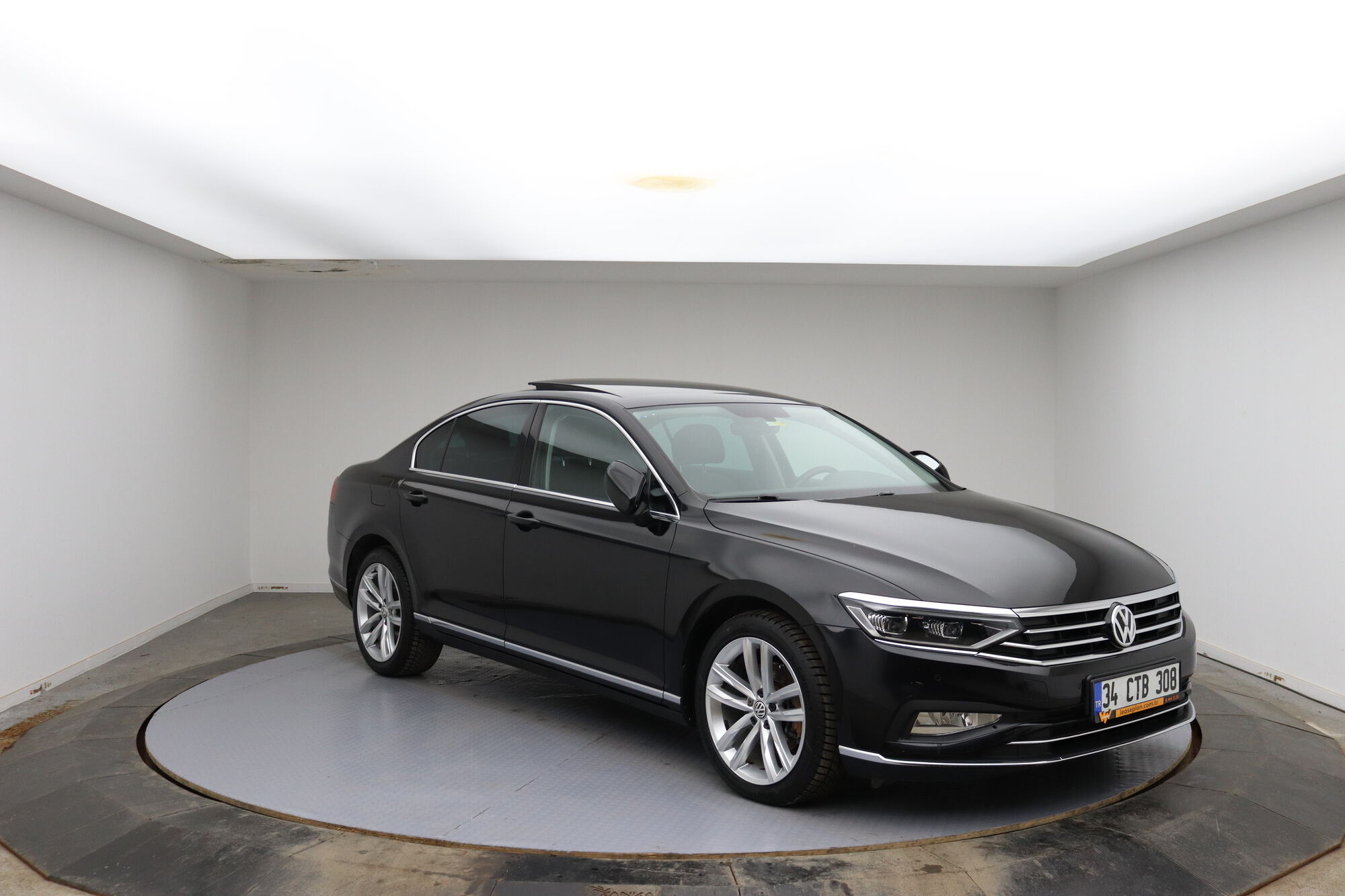 Volkswagen Passat image number null