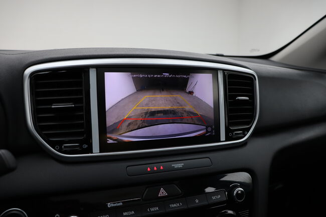 Kia Sportage image number null