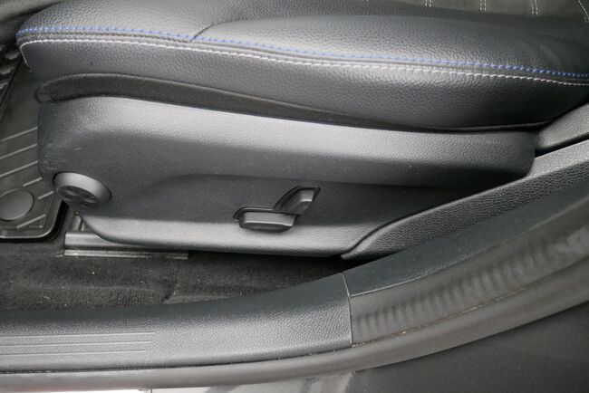 Mercedes-Benz C-Klasse image number null
