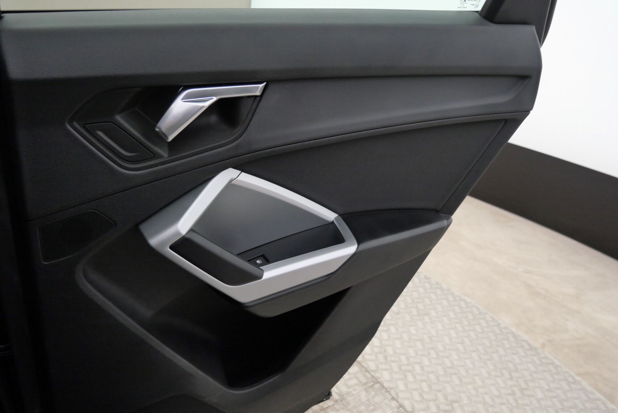 Audi Q3 image number null
