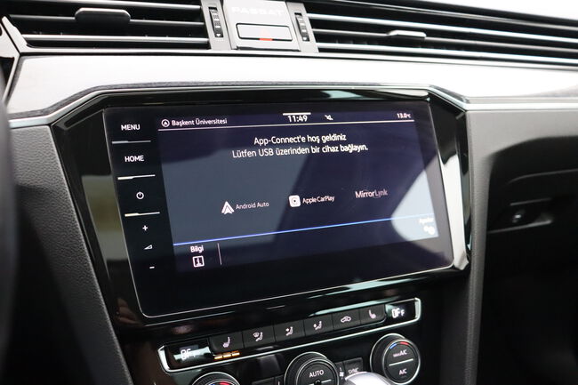 Volkswagen Passat image number null