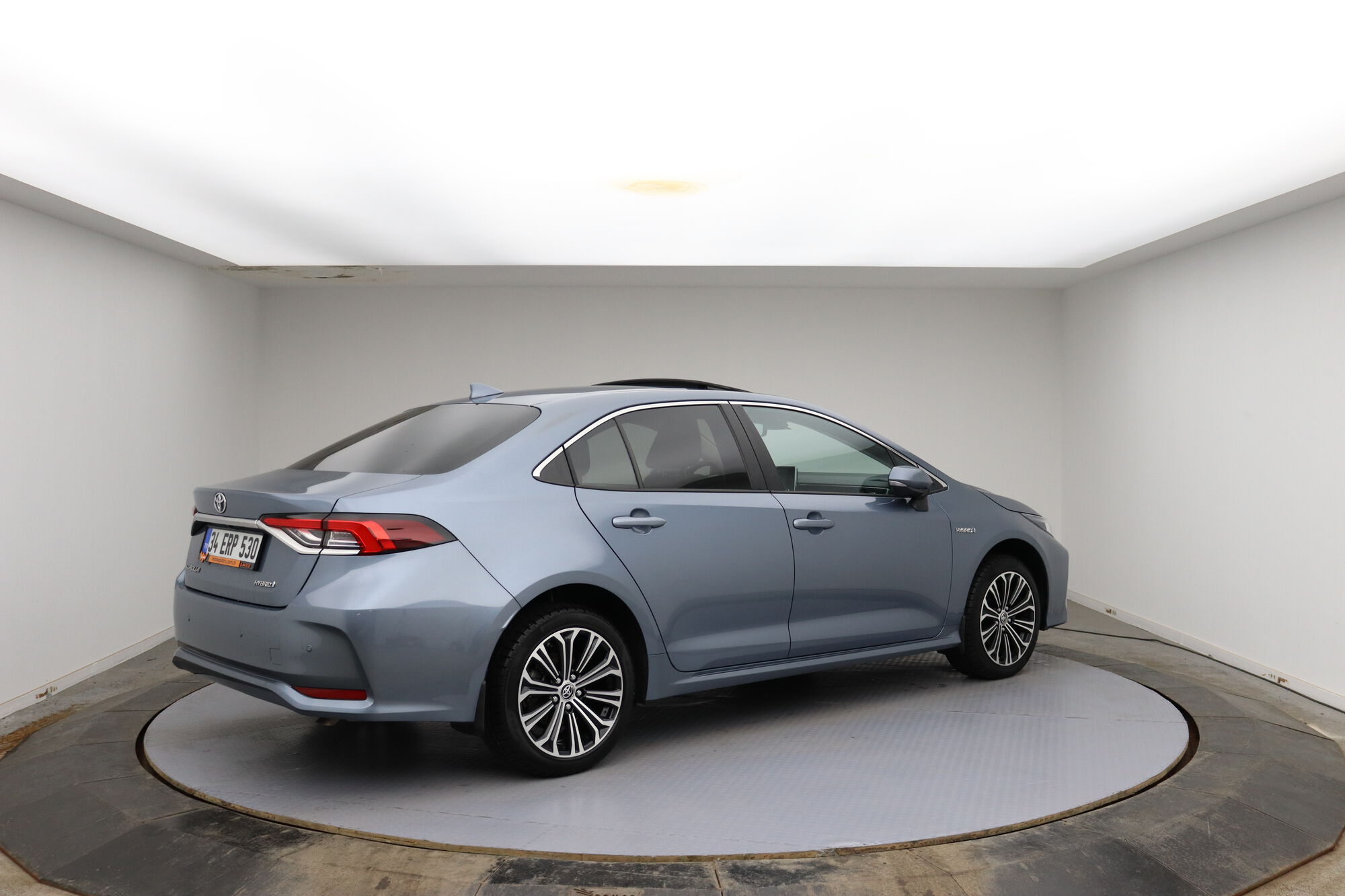 Toyota Corolla image number null