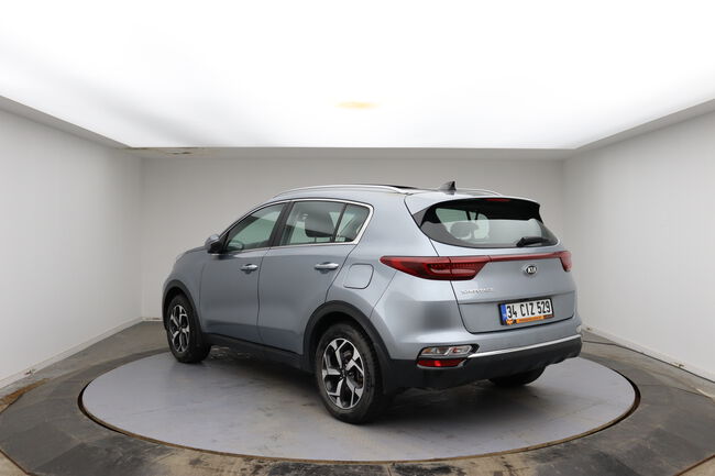 Kia Sportage image number null