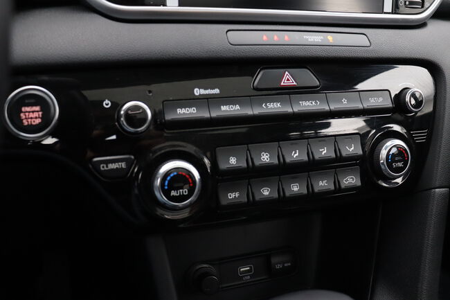 Kia Sportage image number null