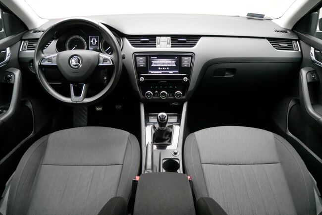 Škoda Octavia Combi image number null