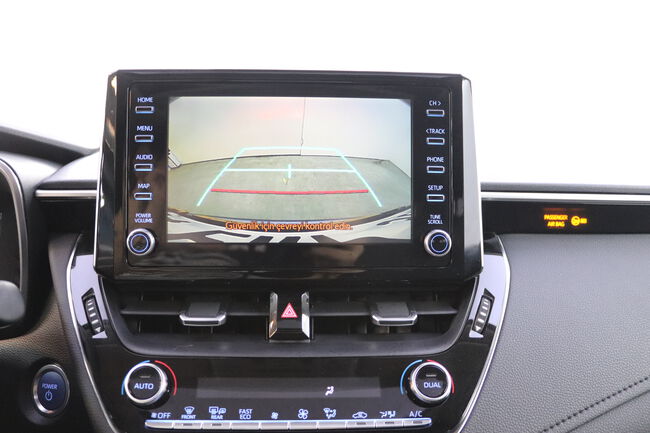 Toyota Corolla image number null