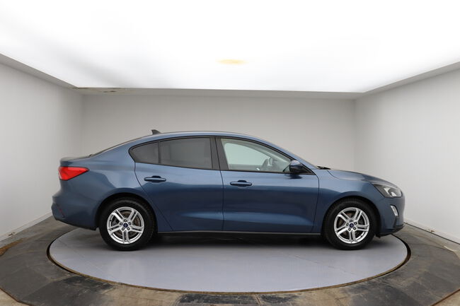 Ford Focus image number null