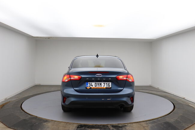 Ford Focus image number null