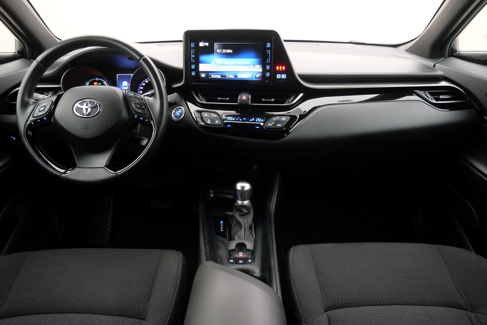 Toyota C-HR image number null