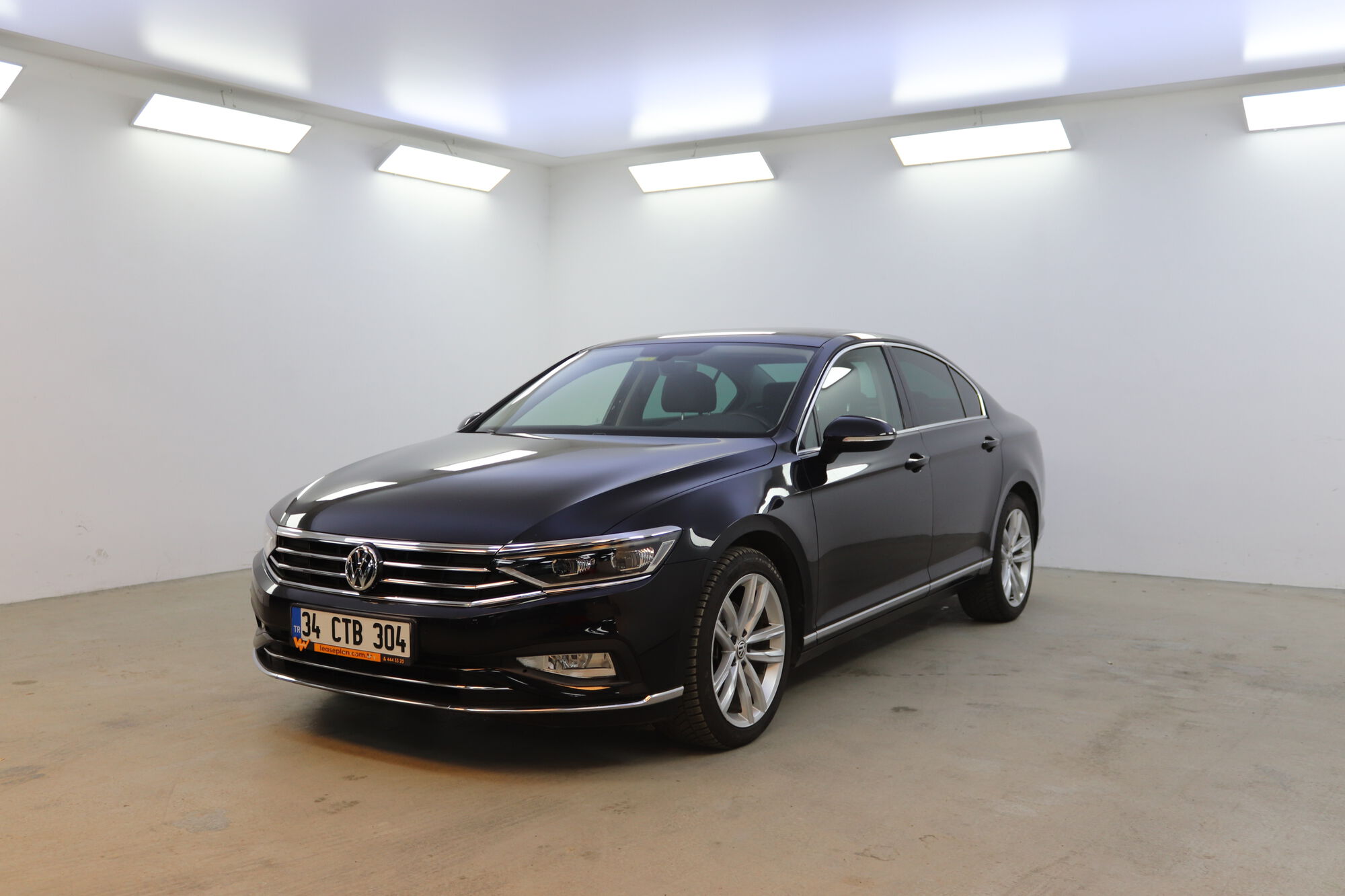 Volkswagen Passat image number null