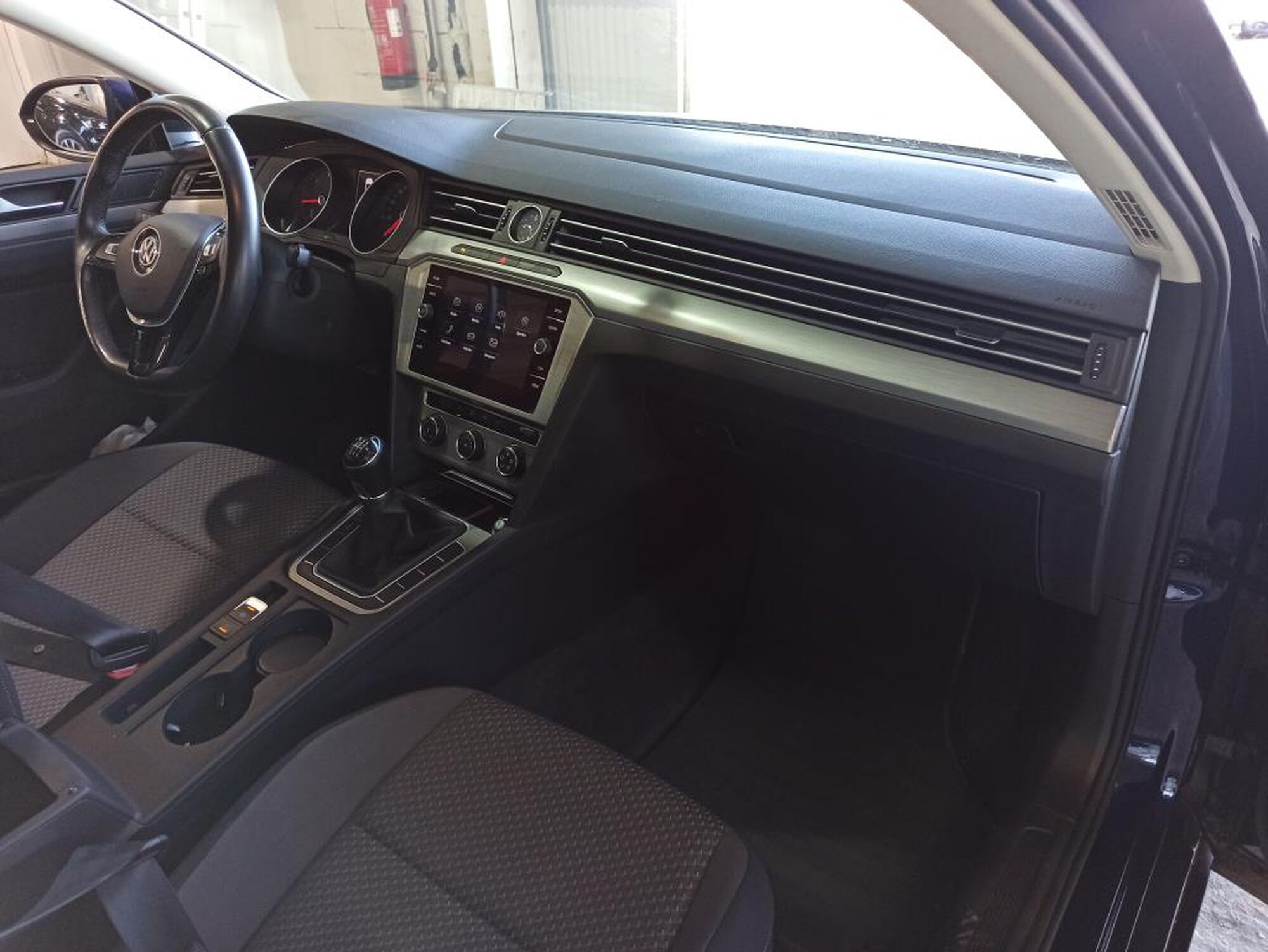 Volkswagen Passat Variant image number null