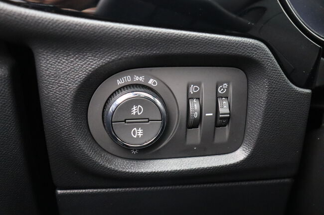 Opel Corsa image number null