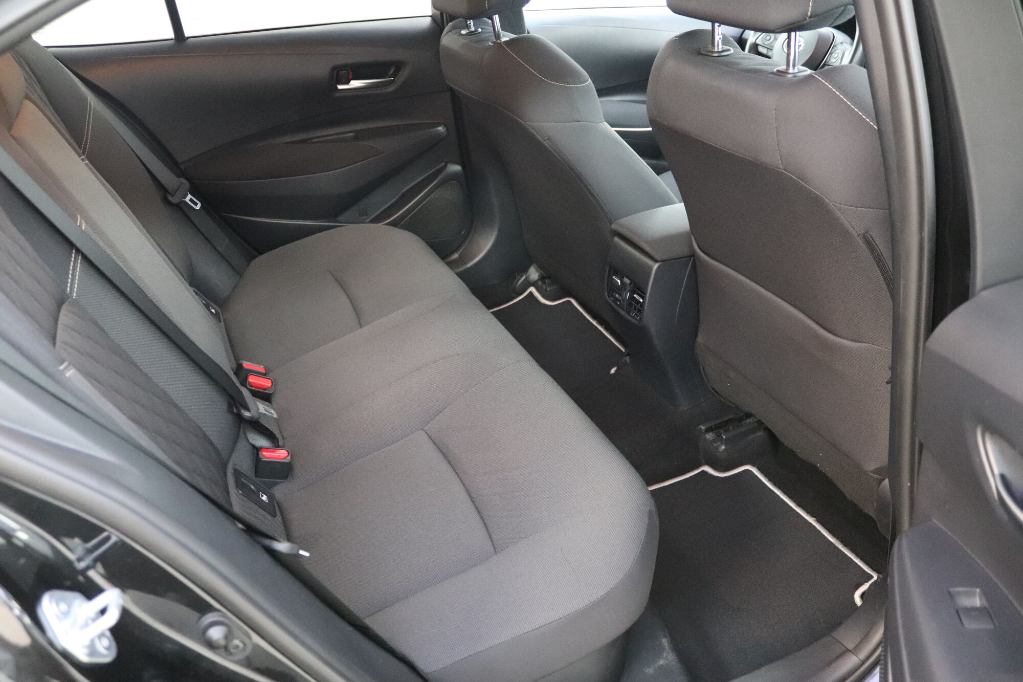 Toyota Corolla image number null